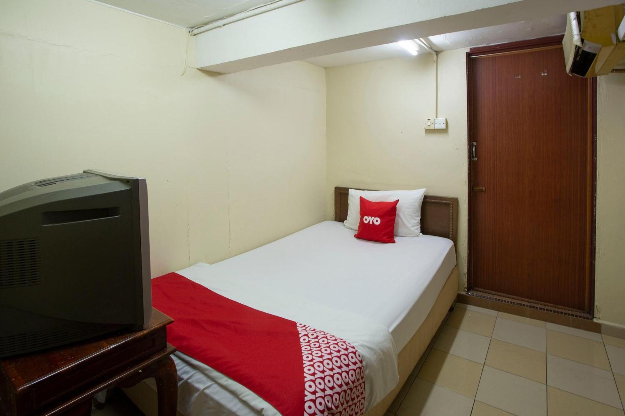 Spot On 90137 Casavilla Hotel Pudu Kuala Lumpur Exterior foto